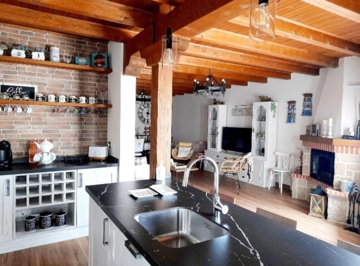 Casa Rural El Trastero De Carmelo Maello Luaran gambar